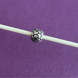 Pandora Retired Sterling Silver Lotsa Love hearts charm.